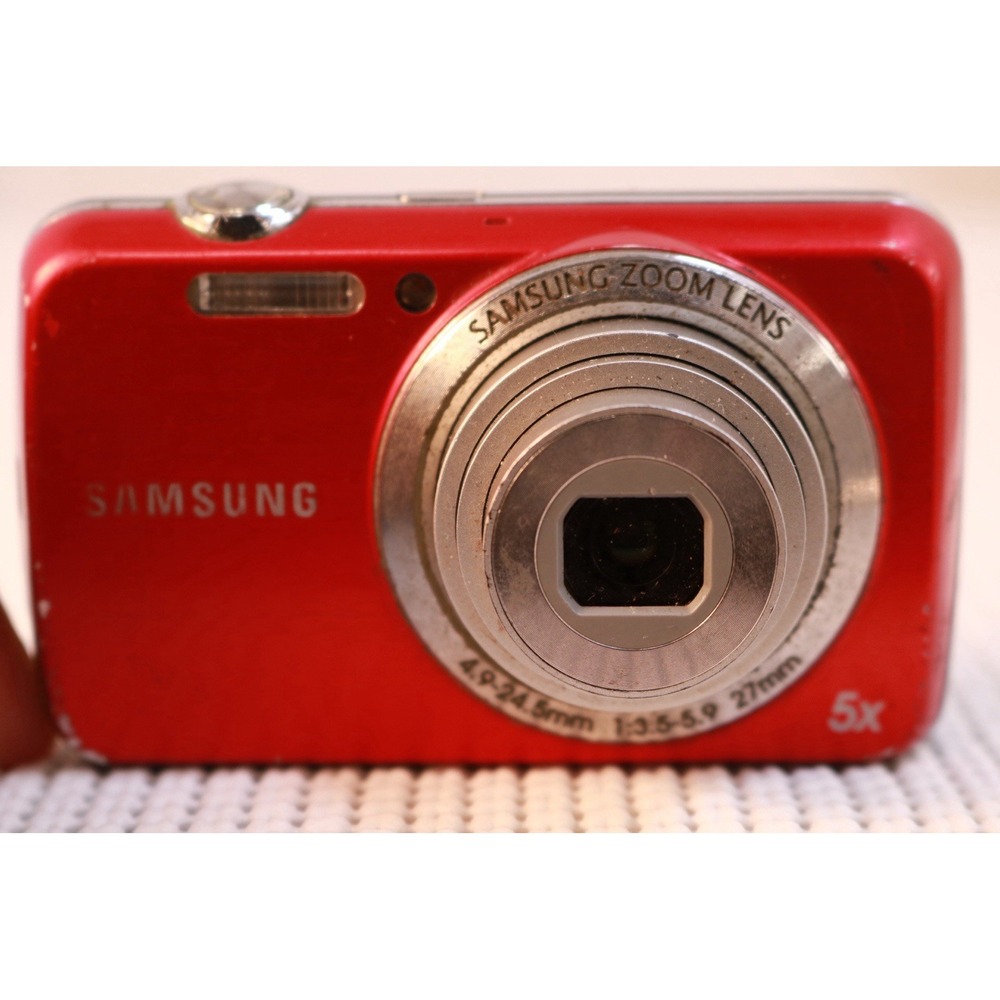 Samsung PL20 Digital Camera Red 5x Zoom Untested For Parts Repair As Is